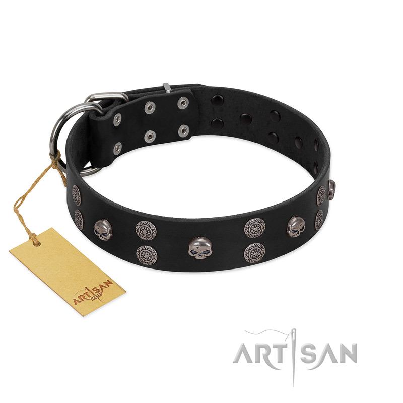 "Skull Art" Designer Handmade FDT Artisan Black Leather Newfoundland Collar with Skulls