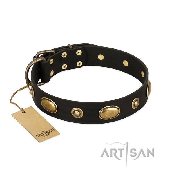 Convenient full grain genuine leather collar for your pet