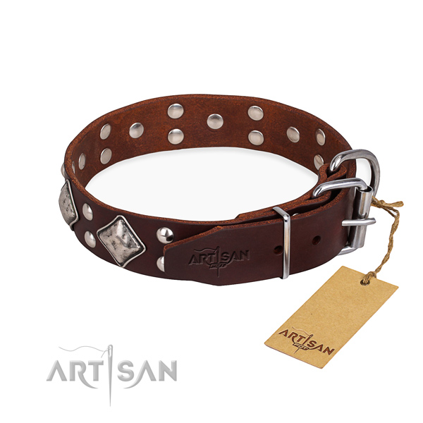 Genuine leather dog collar with exquisite strong decorations