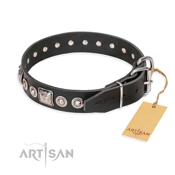 Genuine leather dog collar made of best quality material with rust-proof embellishments