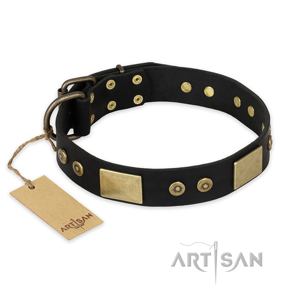 Easy wearing genuine leather dog collar for walking
